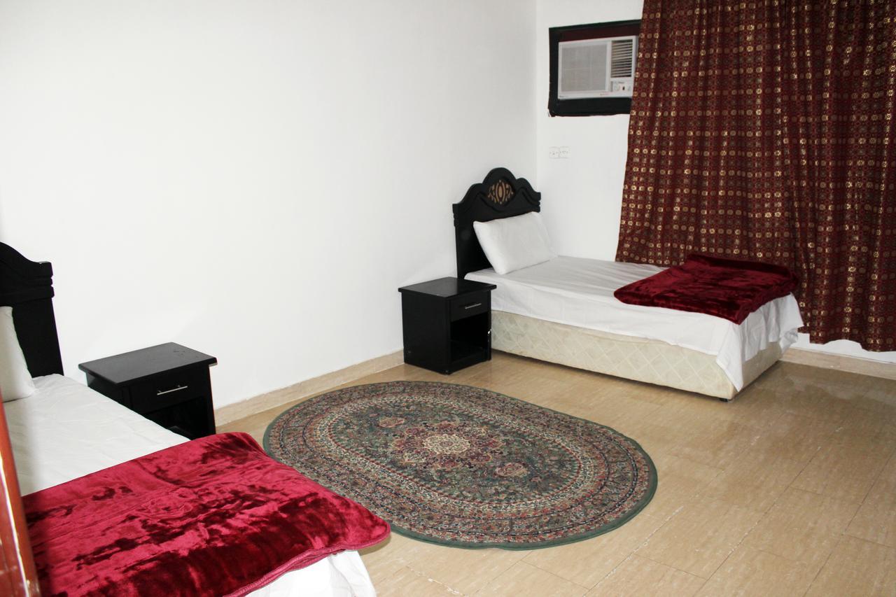 Al Eairy Apartment-Alqaseem 1 버레이다 외부 사진